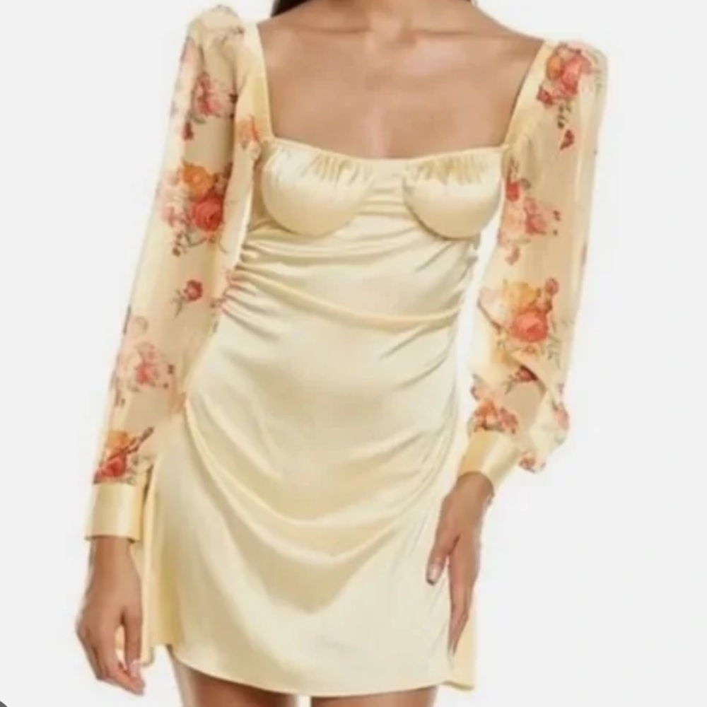 NWT WEWOREWHAT Puff Sleeve Dress, Butter Yellow